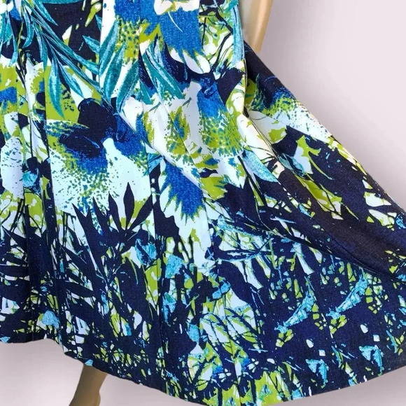 Nine West Floral Sleeveless Fit and Flare Shift Party Dress Size 10 Multicolor - Picture 8 of 16